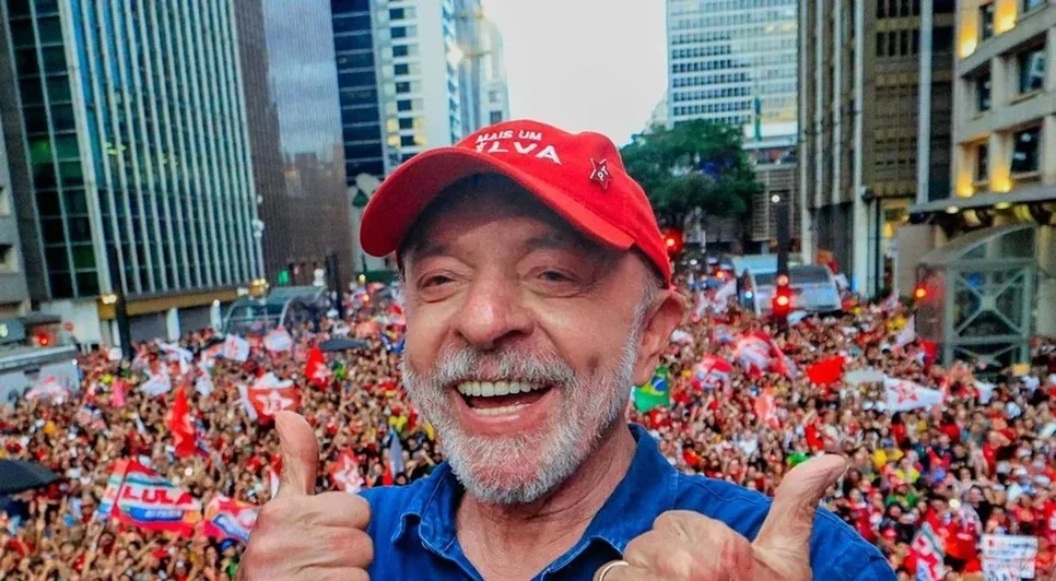 Presidente reeleito para o quarto mandato, Lula completa 81 anos nesta terça-feira (27). - Foto: Ricardo Stuckert/PR