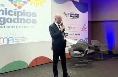 Congresso da AMA tem início com protagonismo do TCE/AL e palestra do presidente Fernando Toledo