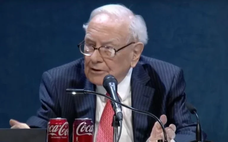 Warren Buffett alerta para riscos na avaliação de executivos em grandes empresas