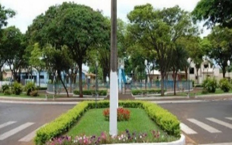 Ao tentar atirar em cachorro, vizinho mata criança de 4 anos com tiro na cabeça