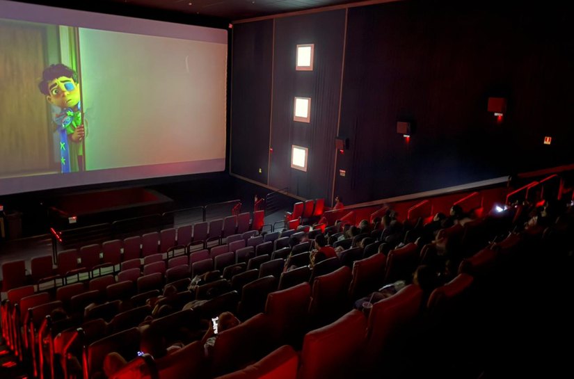 APAE promove sessão de cinema inclusiva com o filme Elio no Cinesystem Maceió