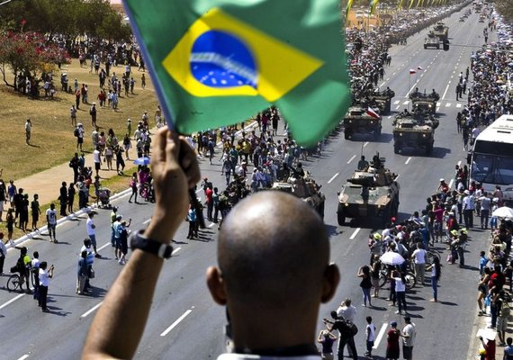 Congresso recebe projeção de frases e imagens pela Semana da Pátria