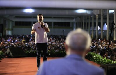 Com Lula, Paulo diz que vai combater a pobreza em Alagoas 
