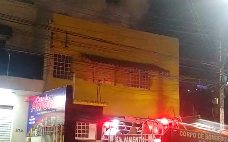 Hotel Casarão pega fogo em Palmeira