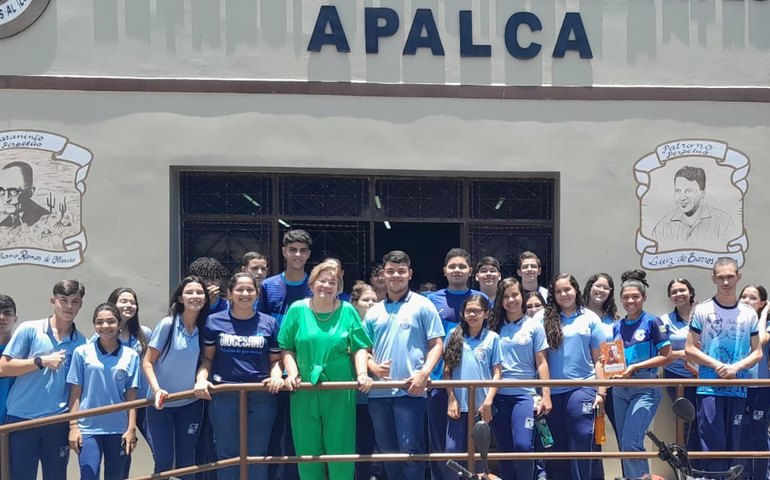 Academia Palmeirense de Letras promove atividades no aniversário de Graciliano Ramos