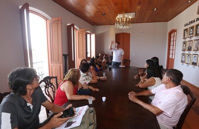Prefeito Cacau realiza primeira entrega portarias de aposentadorias aos servidores municipais em 2019 