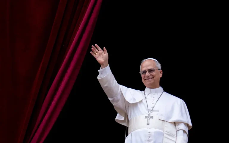 Papa Leão XIV dá início à festa de São Pedro e Paulo e lança campanha de doações para a Igreja