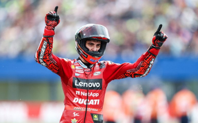 Bagnaia tem vitória tranquila no GP da Holanda; Quartararo abandona 1ª no ano