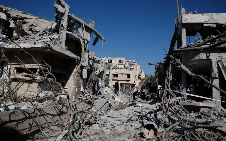 Ataque dos EUA ao Irã viola direito internacional, avalia Rússia