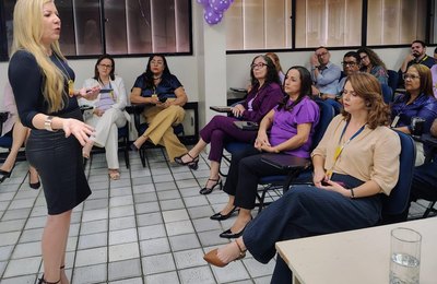 Polícia Civil leva conscientização sobre violência contra a mulher a funcionários dos Correios