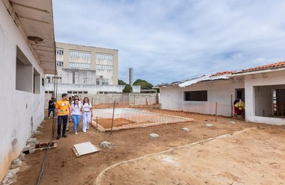 JHC visita obras da Casa do Autista, marco na saúde pública de Maceió