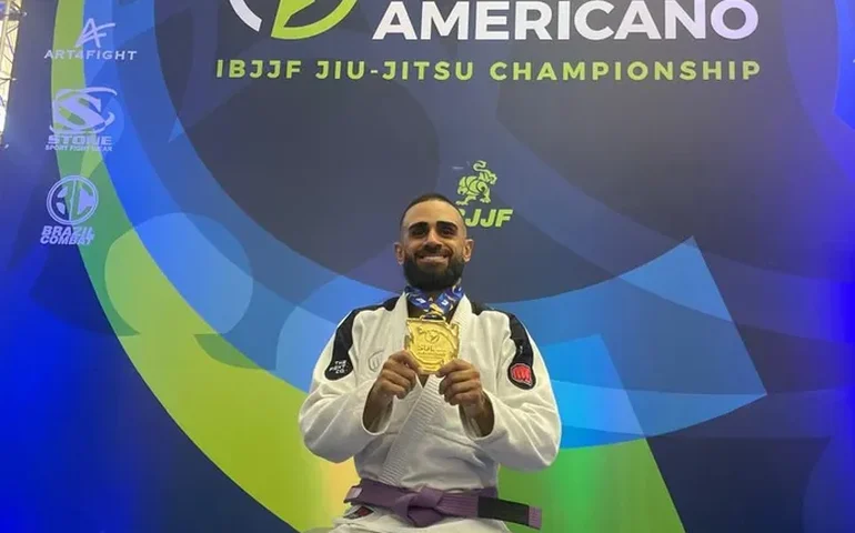 Atleta de Palmeira conquista ouro no Sul-americano de Jiu-jitsu em SP