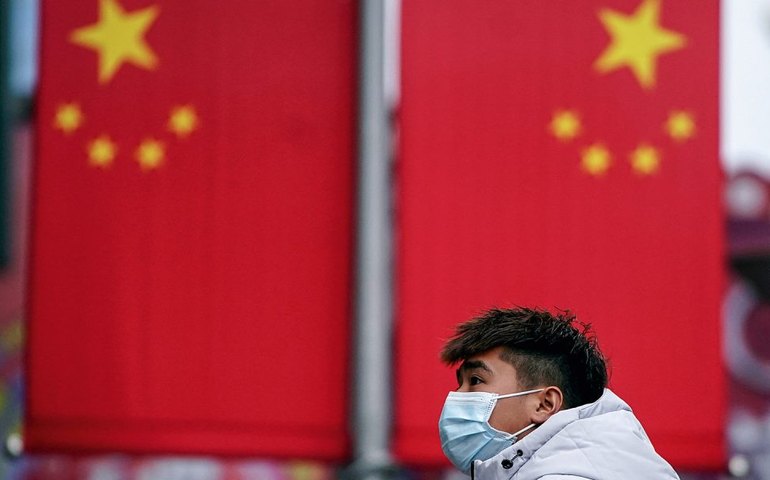 China tem aumento drástico de casos após mudança da política ‘covid zero’