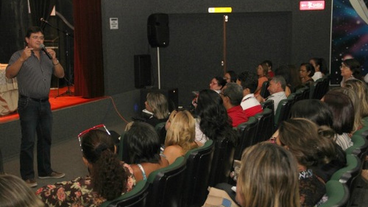 Arapiraca: Gestores de Educação se capacitam em letramento e pesquisa