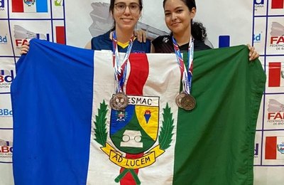 Alunas do Cesmac se destacam no Campeonato Alagoano de Badminton e reforçam incentivo da instituição ao esporte