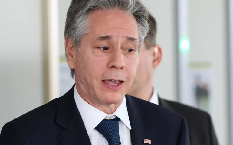 Blinken chega ao Oriente Médio em meio a negociações por cessar-fogo em Gaza