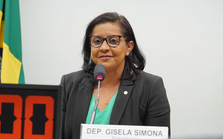 Comissão aprova obrigatoriedade de alerta sobre substância tóxica em produtos para grávidas
