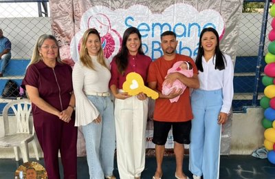 Prefeita Marcela Gomes participa da abertura da Semana do Bebê em Novo Lino