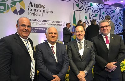 Otávio Praxedes participa de evento sobre os 30 anos da Constituição Federal