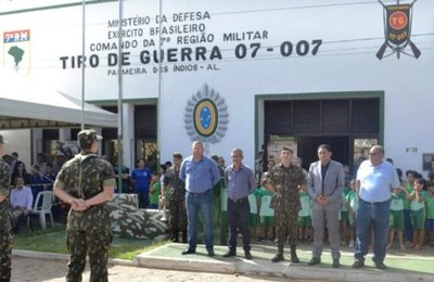 Palmeira: prefeito Júlio Cezar participa de comemoração do Dia do Exército Brasileiro