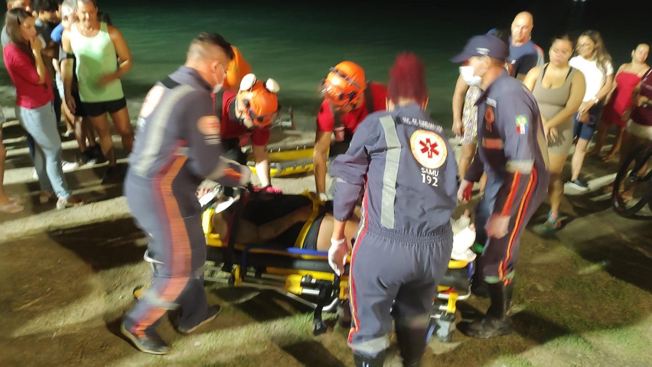 Samu atende vítima de queda de altura no bairro da Ponta Verde