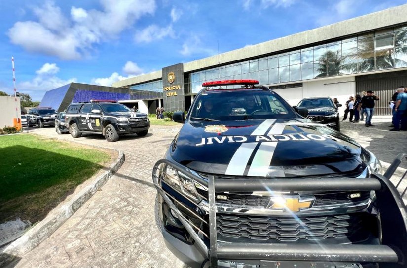 Polícia Civil de Alagoas prende professor de inglês por posse de material pornográfico infanto-juvenil
