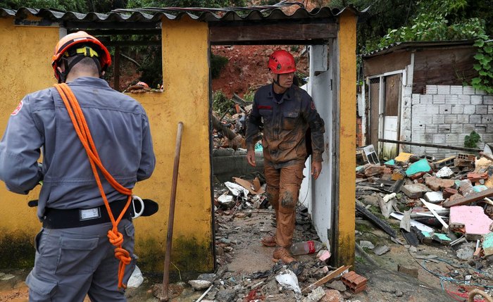 Segundo Defesa Civil, 40 pessoas continuam desaparecidas