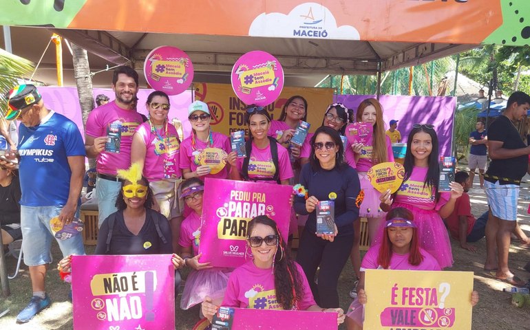  Segurança Pública conscientiza foliões sobre importância do Disque-denúncia 