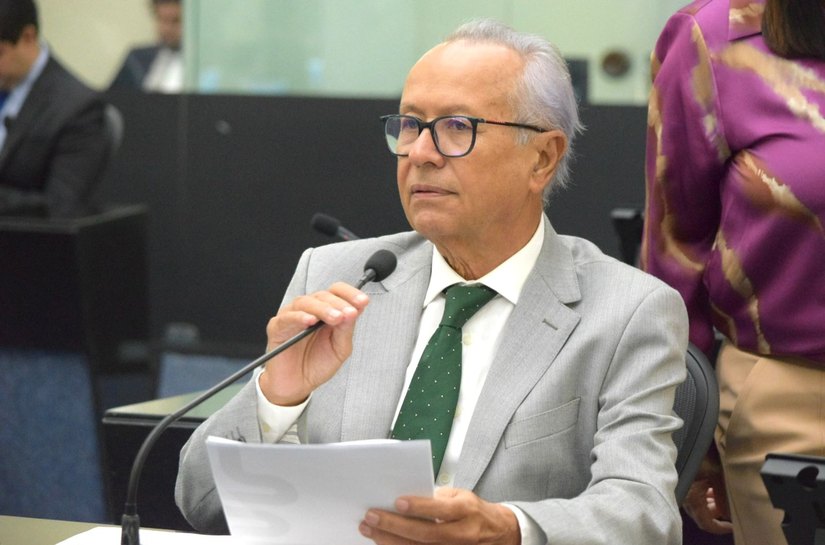 Doutor Wanderley lamenta passagem