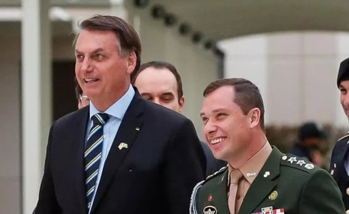 Bolsonaro e Mauro Cid