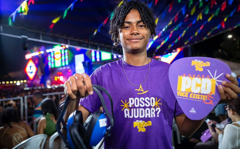 Idosos e crianças aproveitam o São João Massayó no camarote PCD