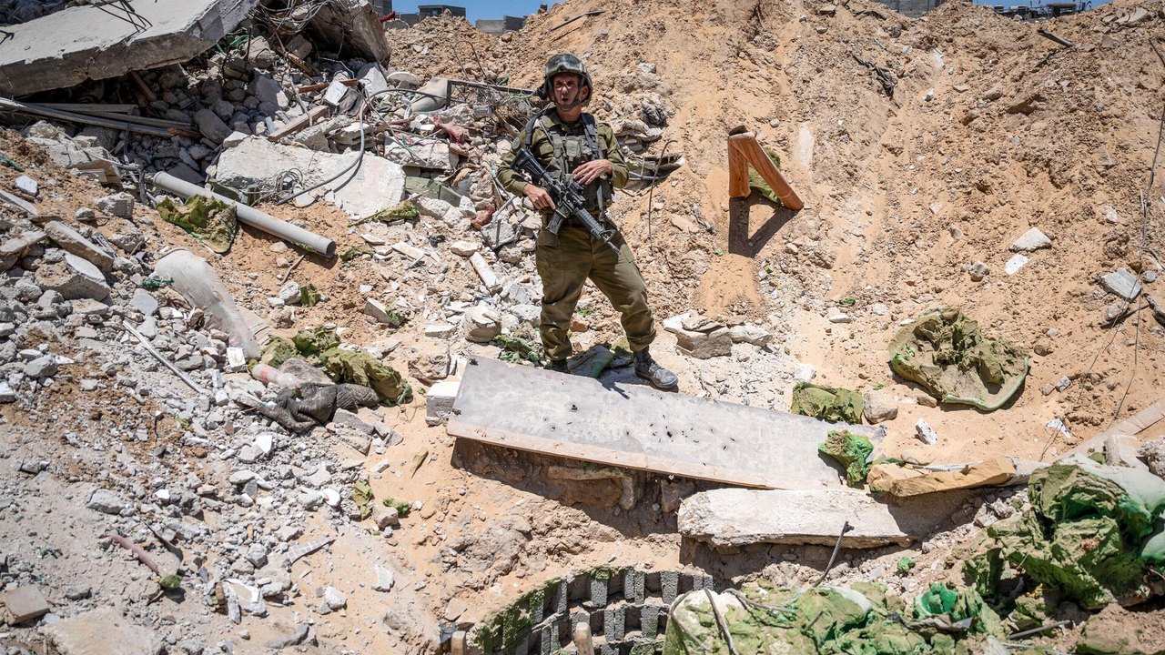 Ataques israelenses na Faixa de Gaza mataram 5 jornalistas neste domingo, diz Hamas