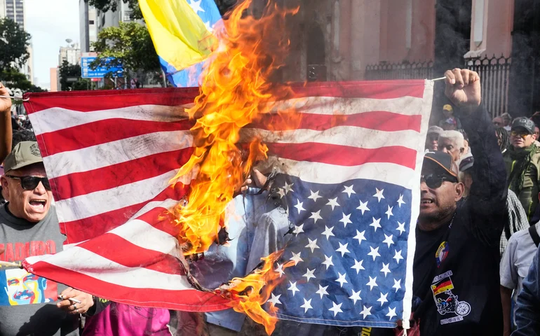 Rubio contradiz Trump e afirma que os EUA não governarão a Venezuela, mas pressionarão por mudanças através do bloqueio do petróleo