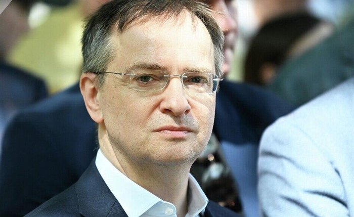 Chefe da delegação russa propõe data de nova ronda de negociações a seu homólogo ucraniano Chefe da delegação russa propõe data de nova ronda de negociações a seu homólogo ucraniano