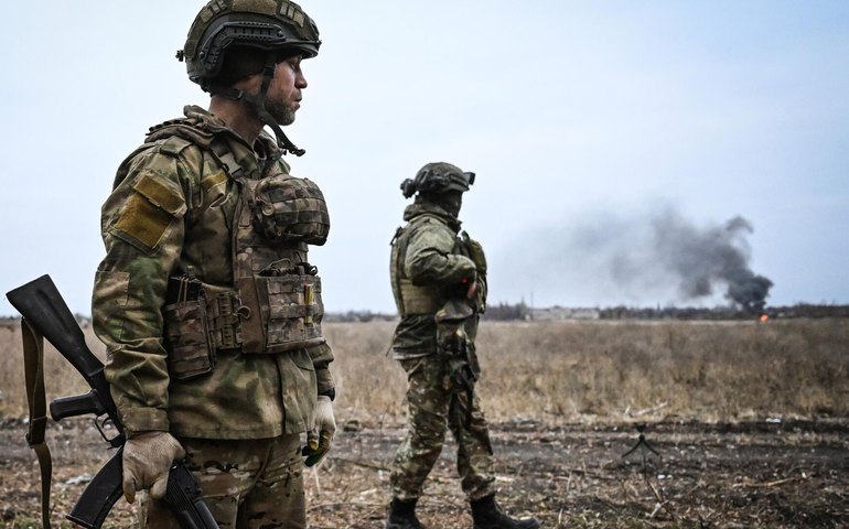 Exército russo está concluindo libertação da cidade de Kirovsk na república de Donetsk, diz MD