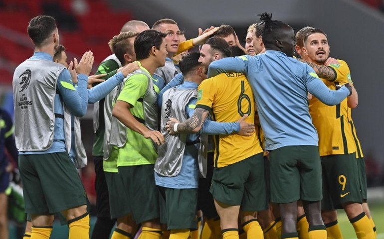 Austrália vence Emirados Árabes e enfrenta Peru por vaga na Copa do Mundo