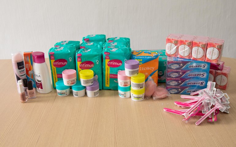 Último dia para contribuir com campanha de arrecadação de kits de higiene feminina