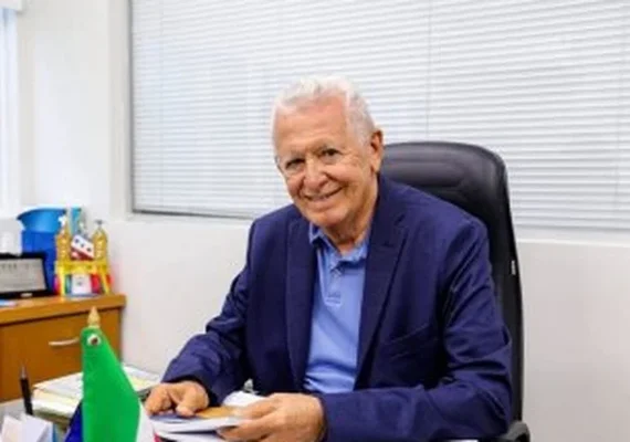 Homenagem ao Professor Douglas Apratto Tenório