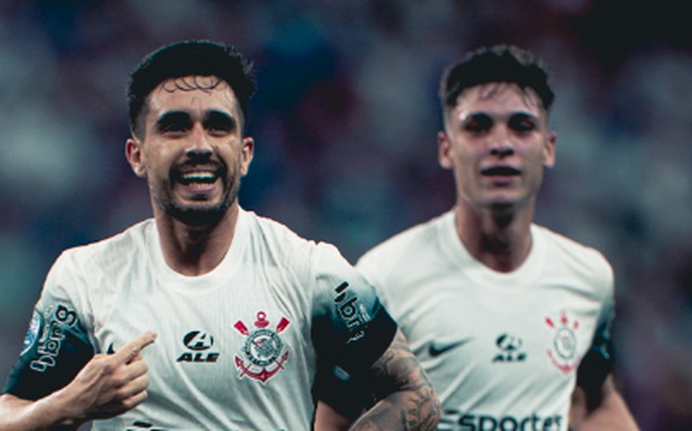 Corinthians amplia contrato com volante Ryan e coloca multa de R$ 130 mi para futebol nacional