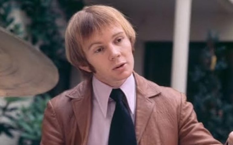 Morre o primeiro baterista do Bee Gees, Colin Petersen, aos 78 anos