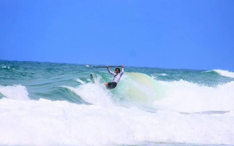 Mundial de SUP Wave de surfe termina nesta terça-feira