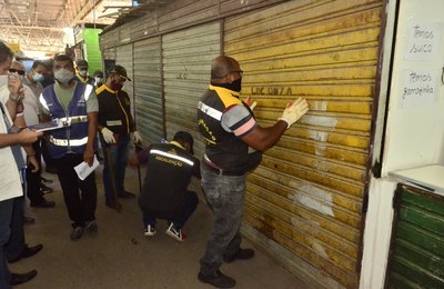 Prazo de regularização encerra e 23 boxes no Mercado da Produção são fechados