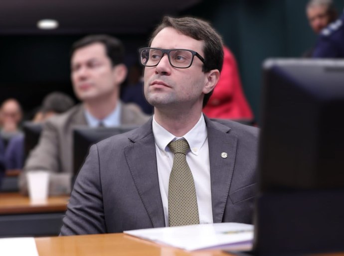 Deputado federal Daniel Barbosa (PP) abre processo seletivo para Estágio-Visita na Câmara