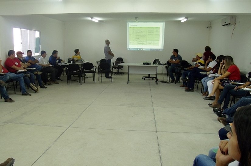 Diálogo e coletividade integram formação sobre agricultura familiar