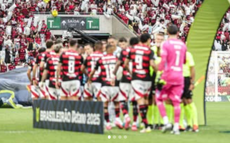 Filipe Luís lamenta empate e destaca superioridade do Flamengo diante do Grêmio
