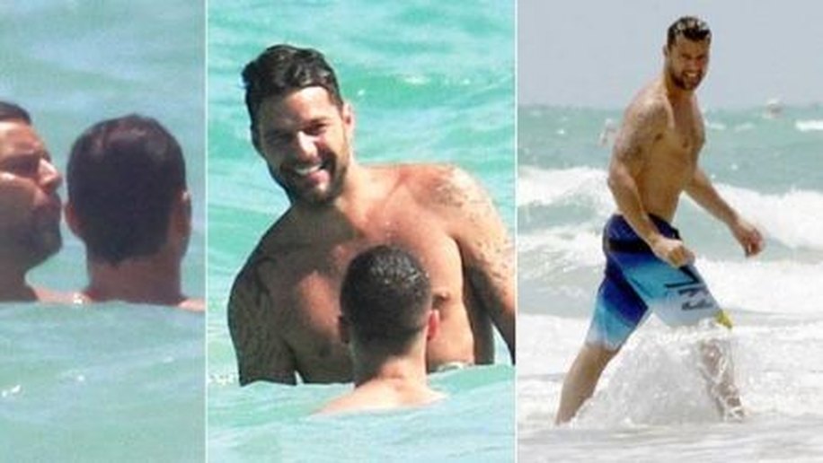 Ricky Martin curte praia com o namorado