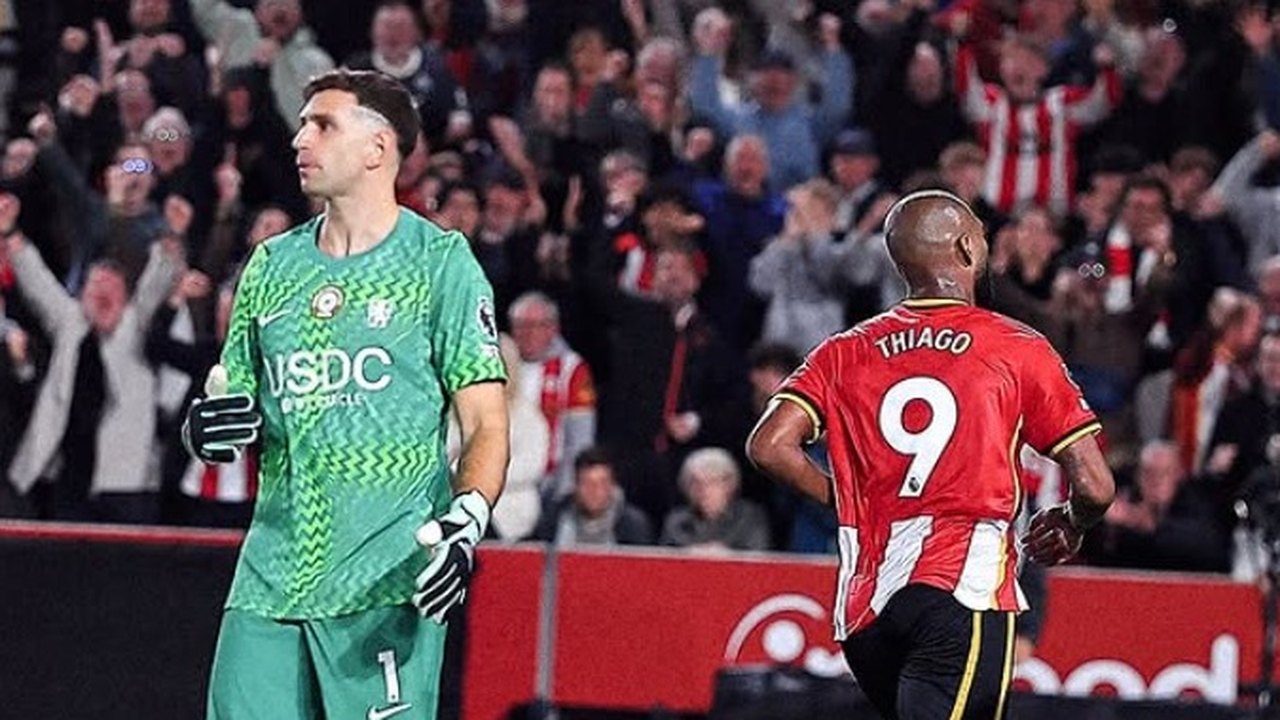 Igor Thiago brilha e Brentford goleia Chelsea na abertura da 5ª rodada da Premier League
