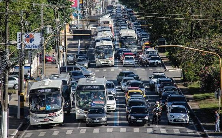 Sesau promove ações educativas sobre cuidados no trânsito