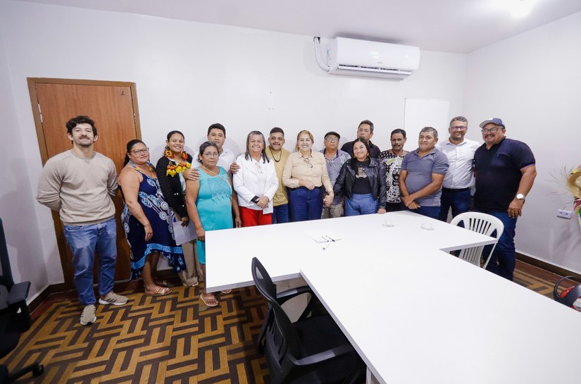 Prefeita Tia Júlia se reúne com lideranças indígenas para discutir demandas do povo Xukuru-Kariri