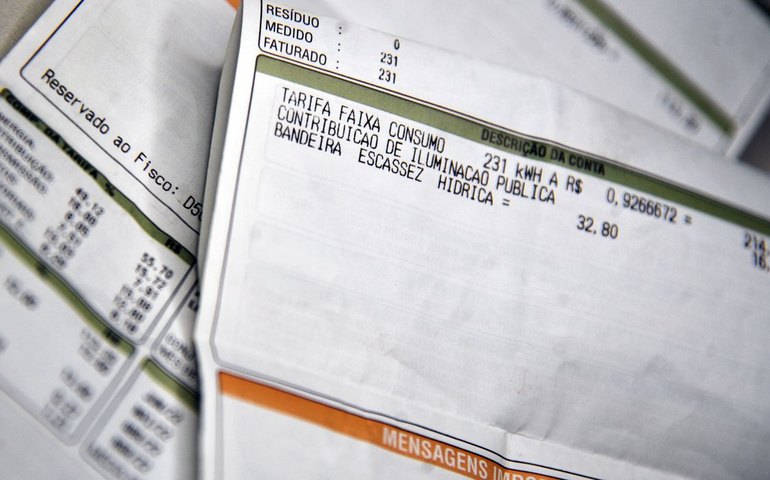 Aneel aciona bandeira vermelha patamar 2 em outubro